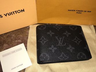 Louis Vuitton Multiple Wallet Monogram Shadow leather (Men), Luxury, Bags &  Wallets on Carousell