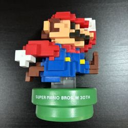 Super Mario Bros 30th Anniversary Modern Mario Amiibo