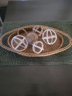 Rattan Oval Tray & Rope Orbs