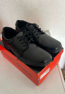 Dress shoes