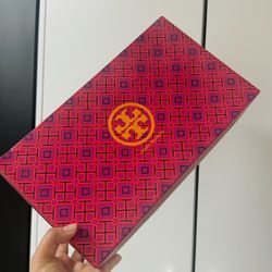 Tory Burch With box