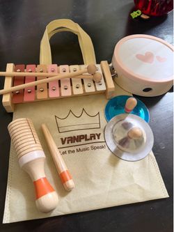 Vanplay wooden musical instruments