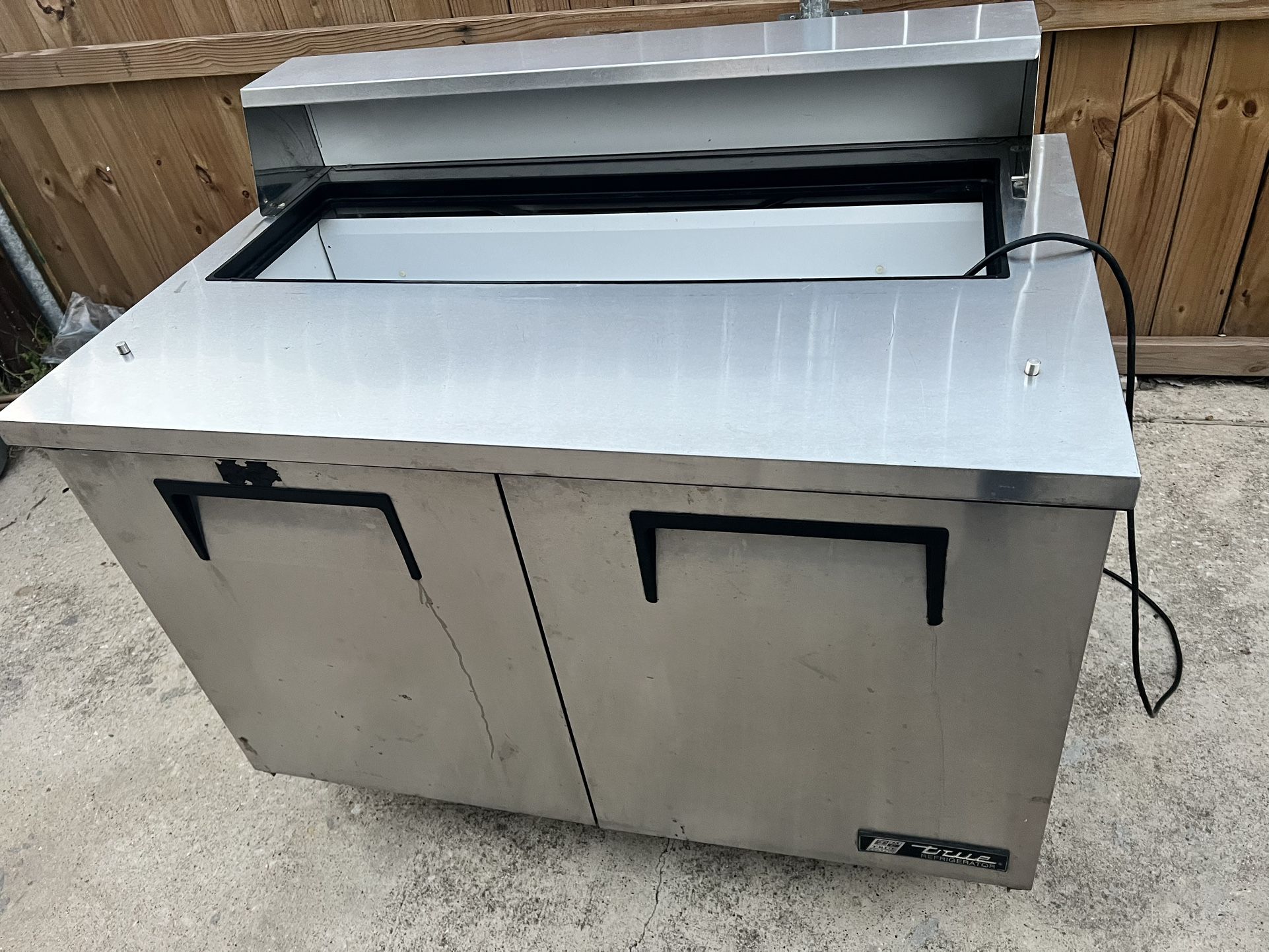 Commercial Refrigerator 