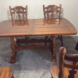 Table 6 Chairs Extended Two Pieces With It