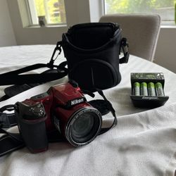 Nikon Coolpix L840 – Excellent Condition + Extras