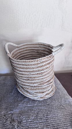 Laundry basket