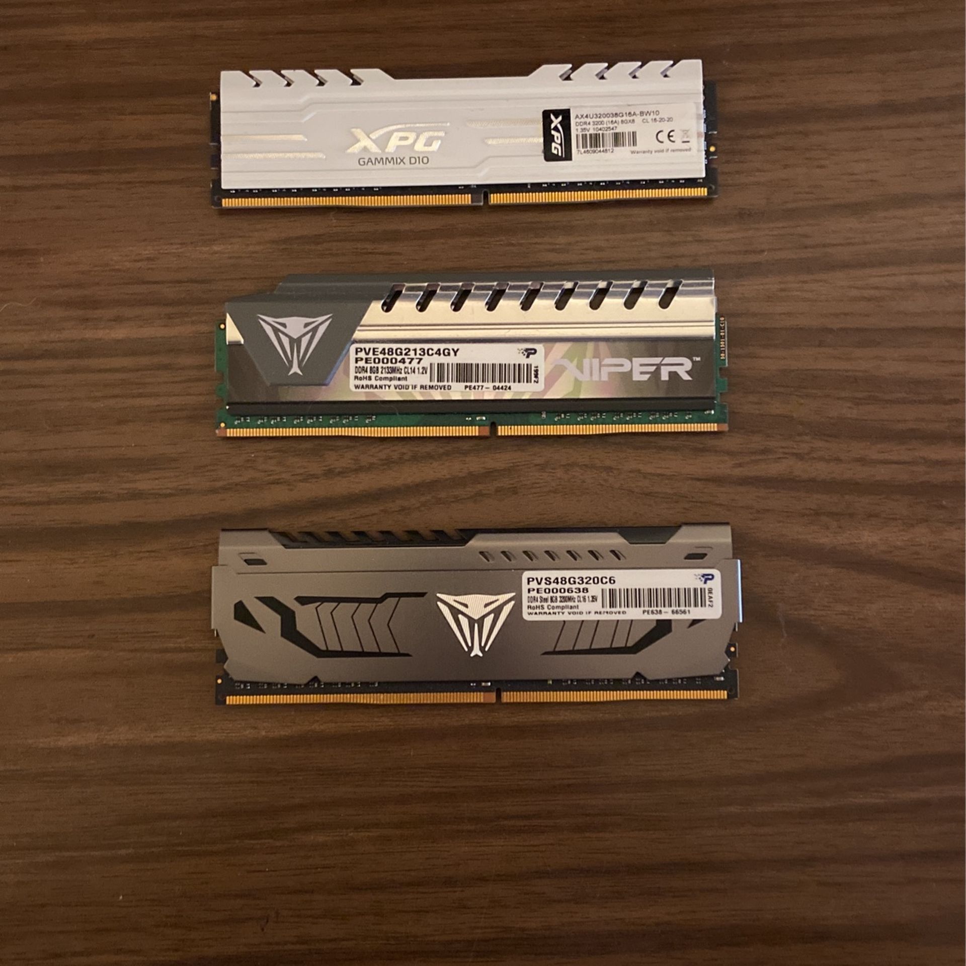 2 Viper DDR4 RAM And Xpg Gimmick D10 DDR4 Ram
