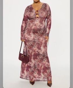 Plus size maxi dress