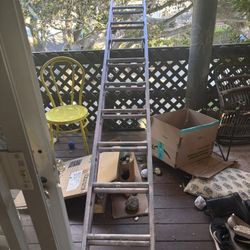 Aluminum 20 Foot Ladder 