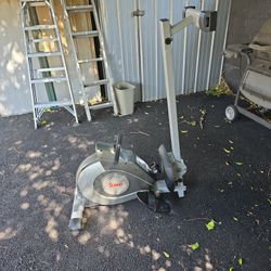 Sunny Health & Fitness Rowing Machine 