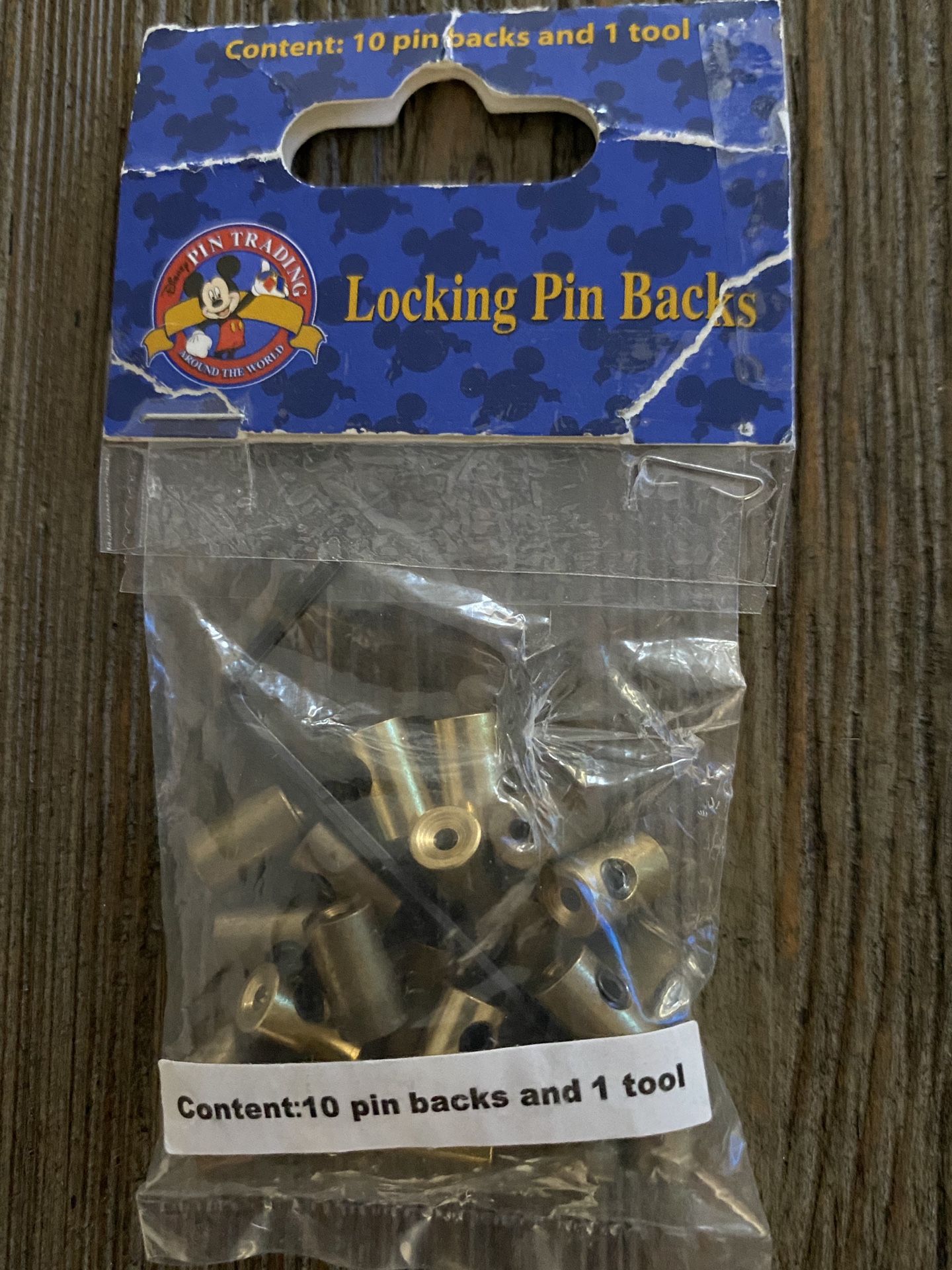 Disney trading pins lock