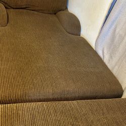 Chaise Lounge With Ottoman