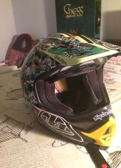 Troy Lee designs helmet size small perfect condition