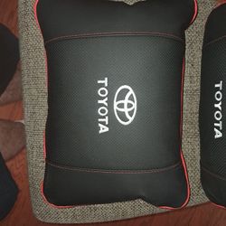 Toyota Lumbar Pillow And Headrest Pillow