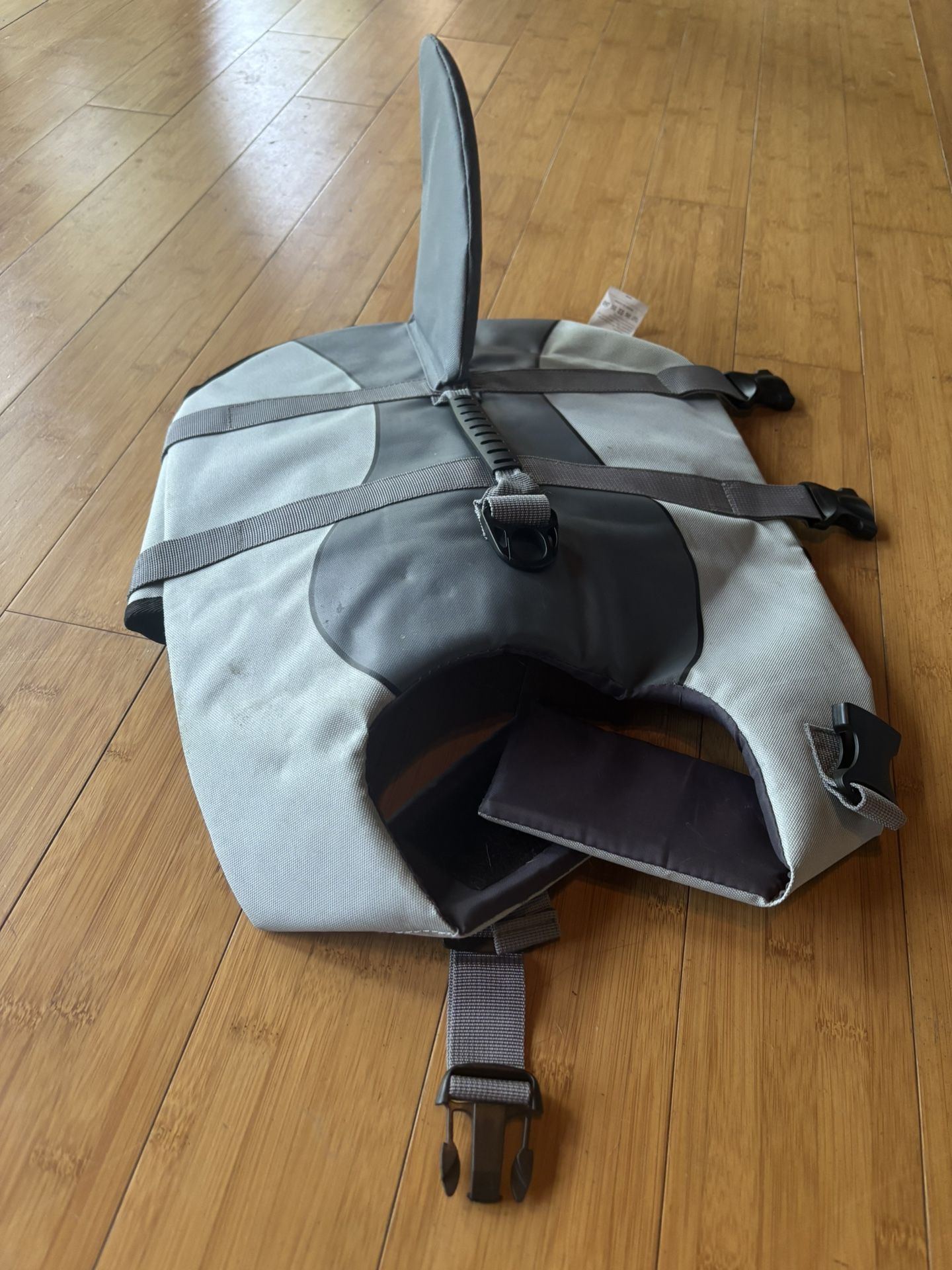 Shark Fin Dog Life Jacket - Size L