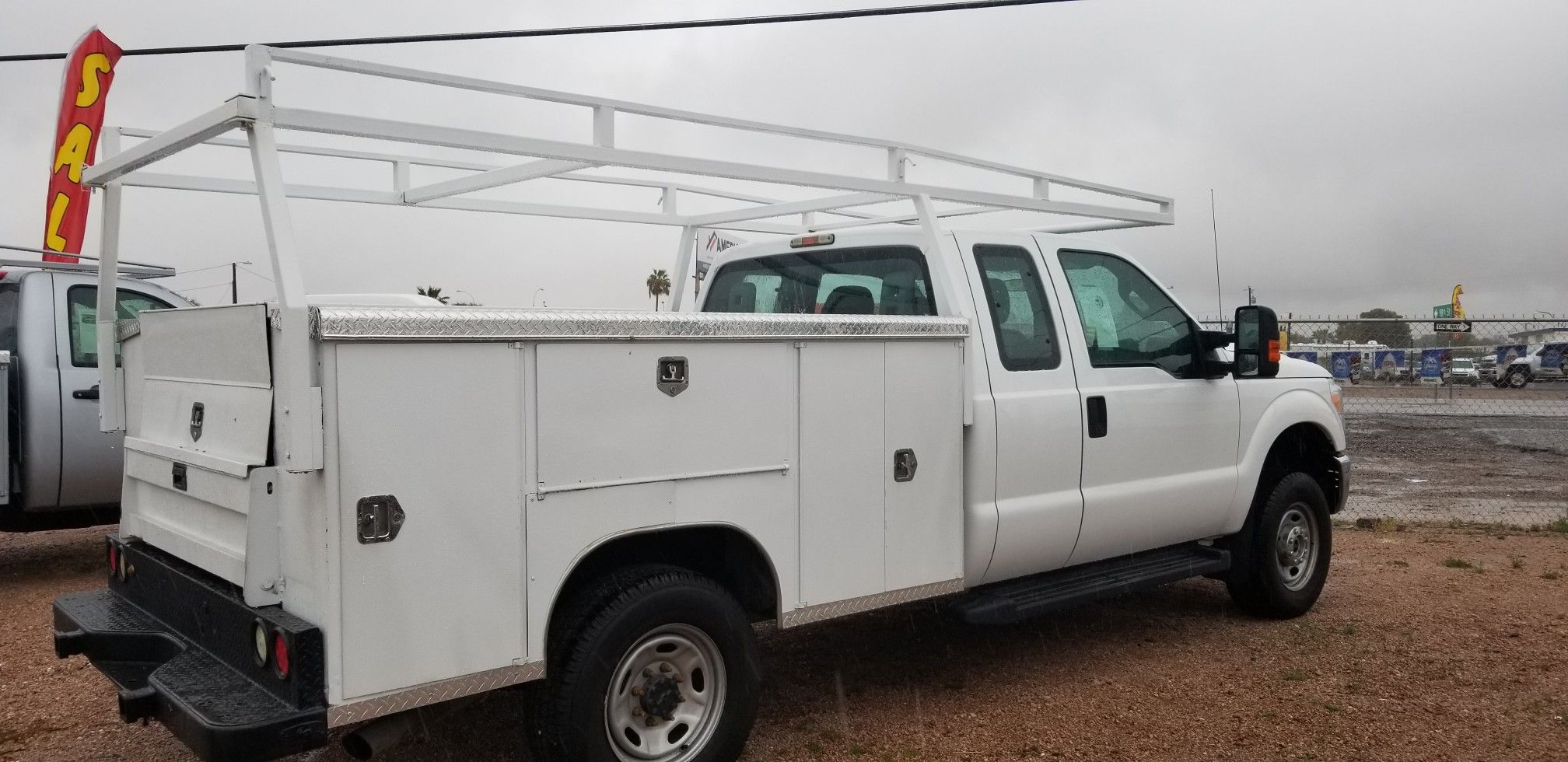 8ft Pacific utility bed w/ladder rack