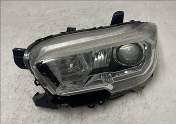 2019 tacoma trd headlights.