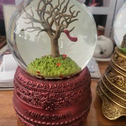 Tayler Swift Snow Glove