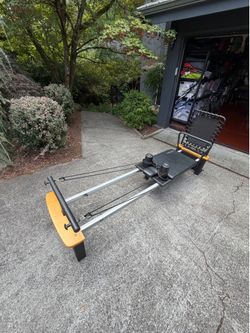 Pilates Reformer - AeroPilates