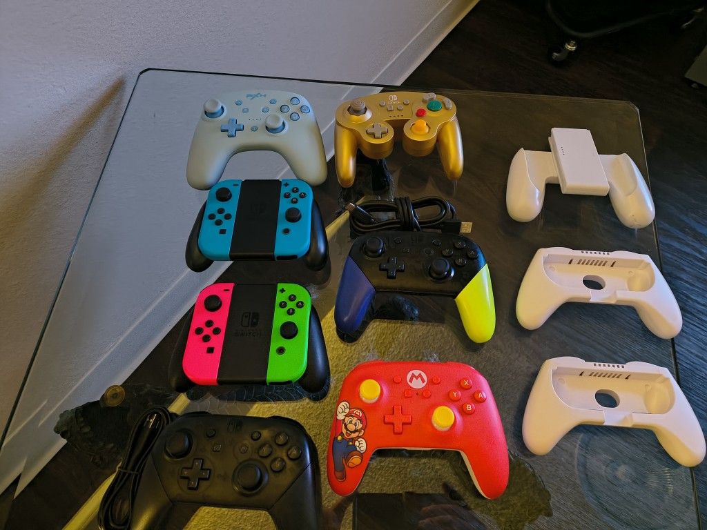 Nintendo Switch CONTROLLERS