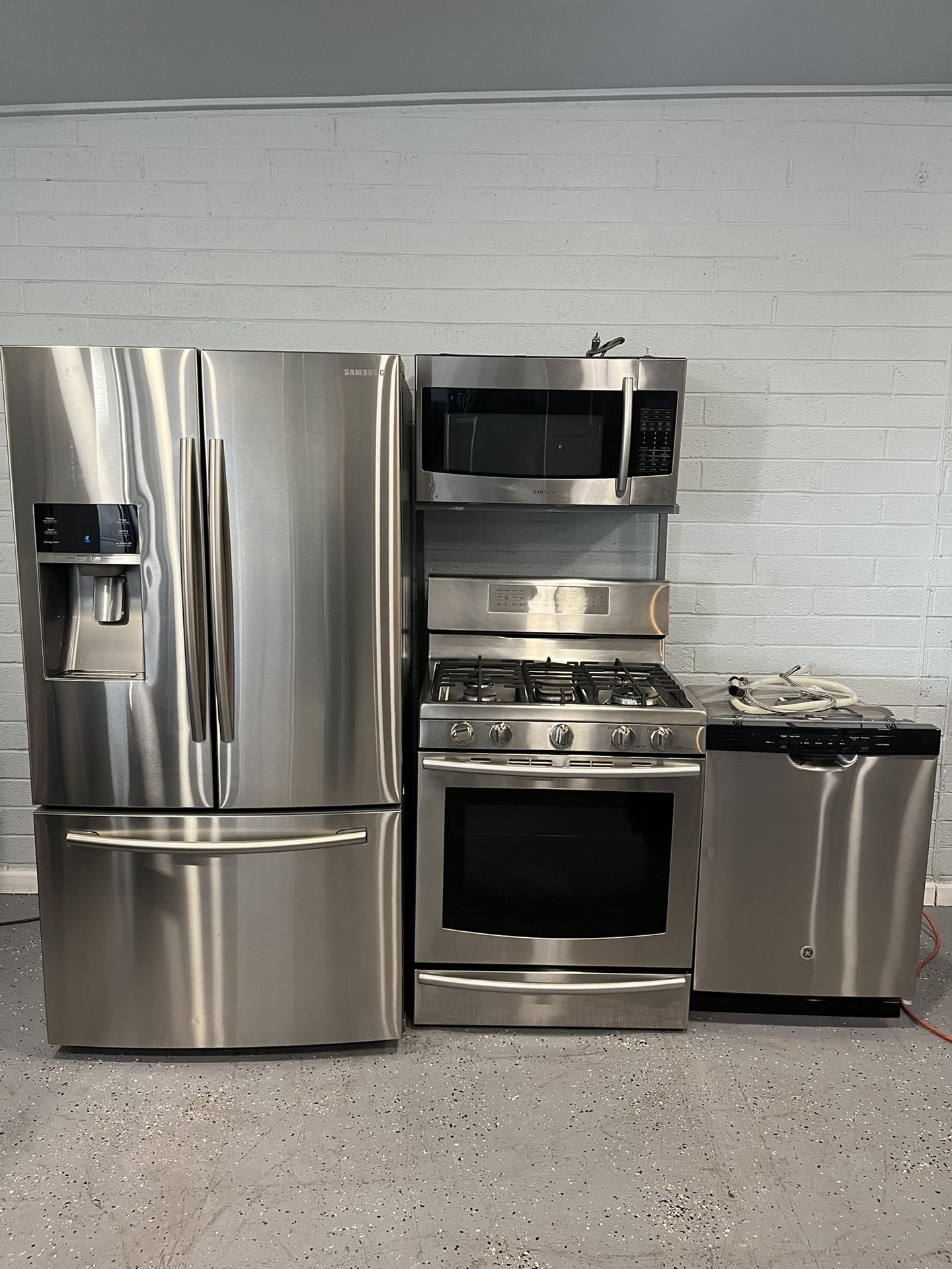 SET REFRIGERATOR ESTOVE MICROWAVE DISHWASHER SAMSUNG