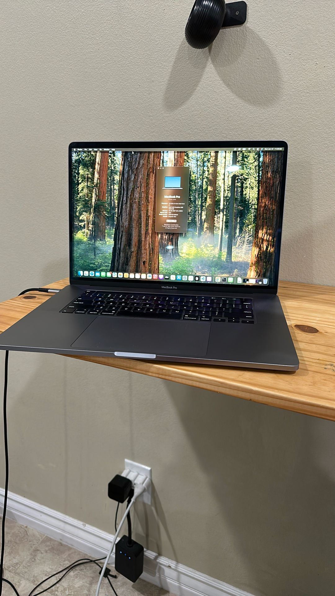 Selling 16 Inch MacBook Pro I7 500gb 16gb Excellent Condition