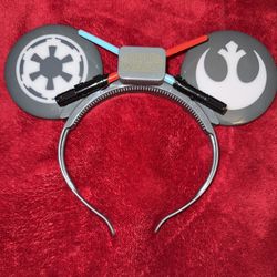 Disney Star Wars Light-Up Mickey Ears – Galaxy’s Edge – Like New
