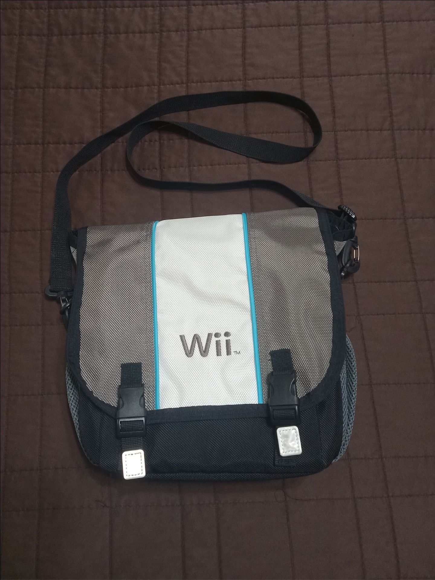 Nintendo Wii bag Messenger Crossbody
