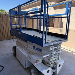 Marklift 19 Foot Scissor Lift