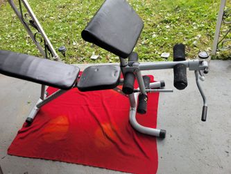 ADJUSTABLE BENCH  WITH PREACHER PAD LEG EXTENSION ATTACHED CURL BAR 
 11525 S HALSTED /7111.S WESTERN 
50$  CASH ONLY AS IS