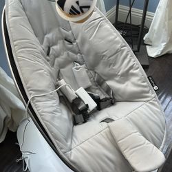 4moms MamaRoo Multi-Motion Baby Swing