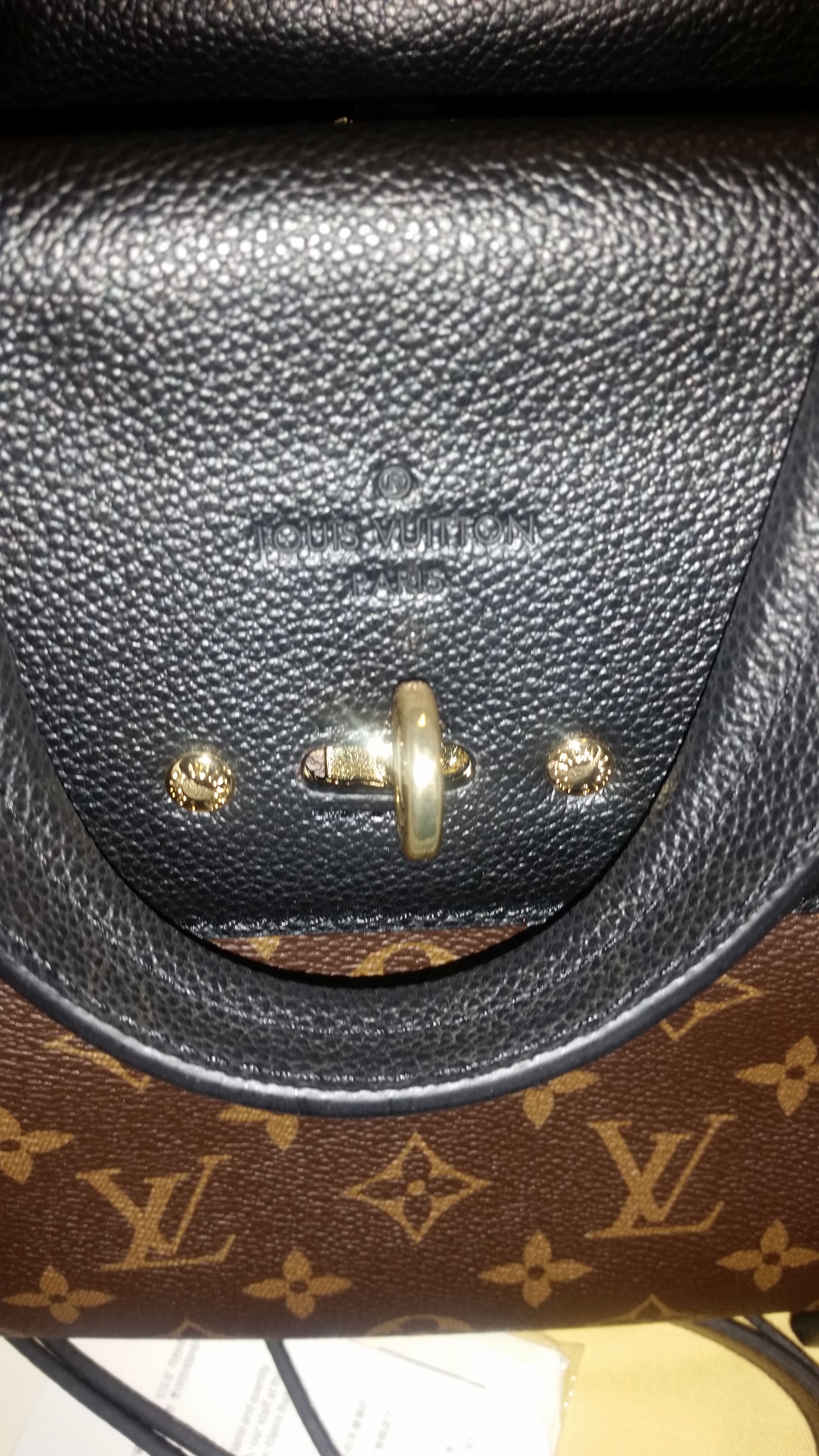 Louis Vuitton limited edition Rayures - AUTH for Sale in Signal Hill, CA -  OfferUp