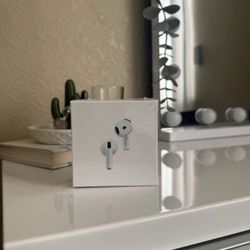Brand New Generation 4 Noise Cancellation Headphones 