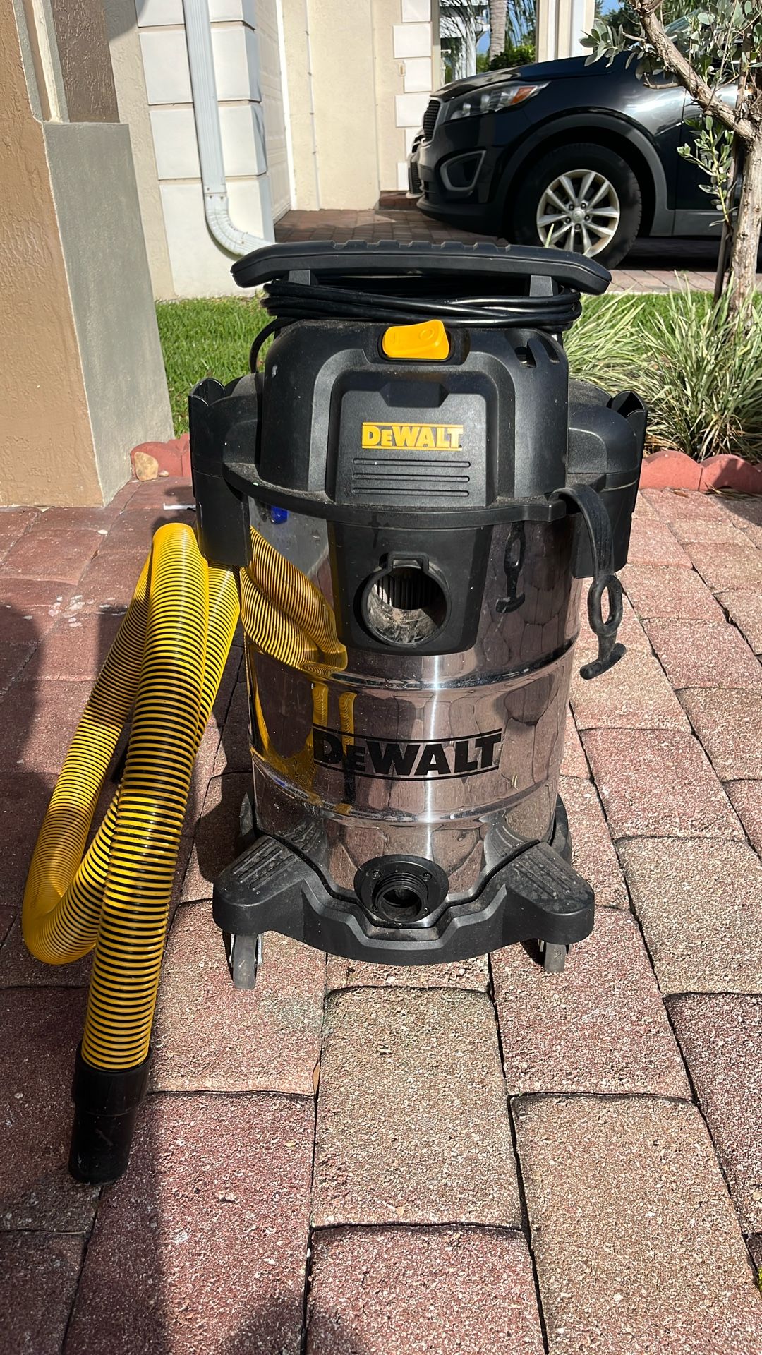 DeWalt Shop Vac