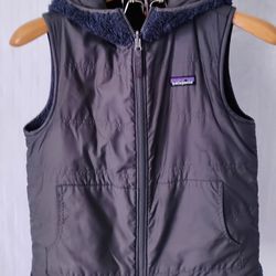 Patagonia Reversible Hooded Vest Women’s Medium Gray Navy Fleece Quilted Puffer

