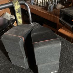 Pair Of Bose Speakers 