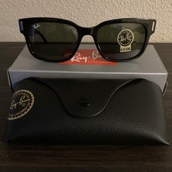 New RayBan Sunglasses With Original RayBan Packaging