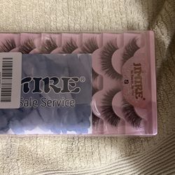 New Brown False Eyelashes Wispy