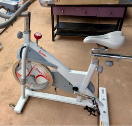 Sunny Health & Fitness Indoor Cycling Bike