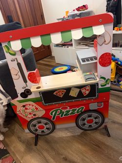 Pizza play kitchen