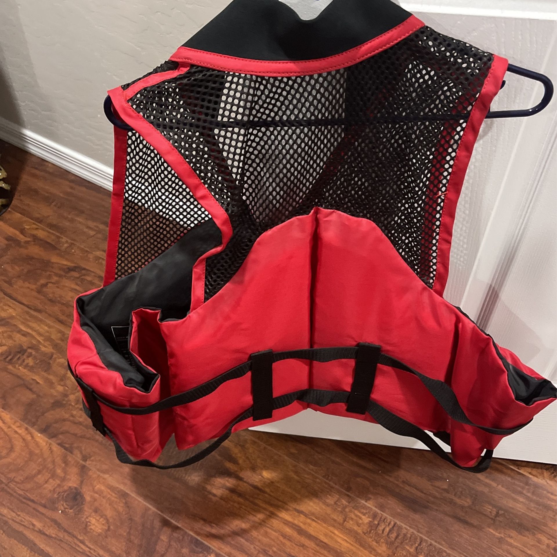 Life Jacket Brand new for Sale in Phoenix, AZ OfferUp