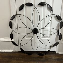 Metal Flower Wall Decor 33”