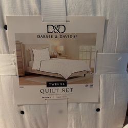 Brand New Twin Size Quilt Set Absolutely Gorgeous Great To Use As A Throw. Also If You Want To Use It In The Living Room Room, Etc..