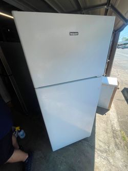 Top Freezer Refrigerator
