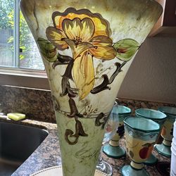 Beautiful hand painted Italian glass vase!
