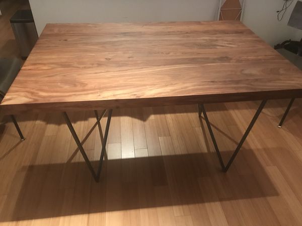 Like New Cb2 Dylan Dining Table 36x53 For In York Ny Like New Cb2 Dylan Dining Table 36x53 For In York Ny Offerup