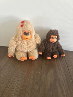 Vintage Russ Berrie Monkey Gorilla Plush Lot of 2 Brown & White Taiwan Stuffed