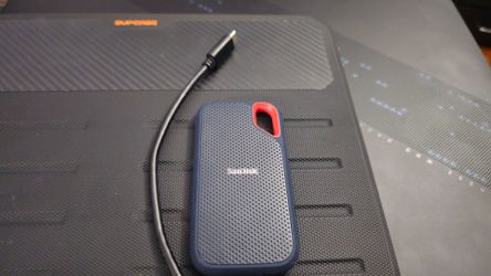 SanDisk Extreme Portable 8TB SSD w/USB-C cable