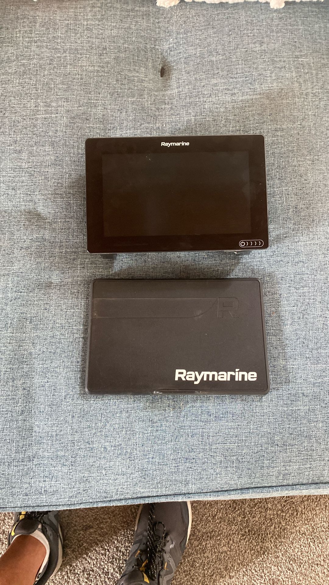 Raymarine Axiom 9 MFD