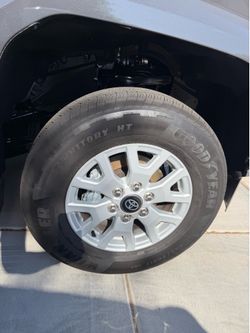 tacoma wheels & tires